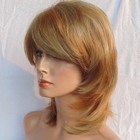 Medium Soft Shaggy Layered Tri-Color Wig